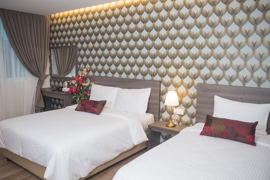 Qlassic Hotel Sepang Bagian luar foto